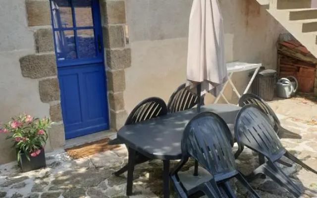 les pieds dans l'eau