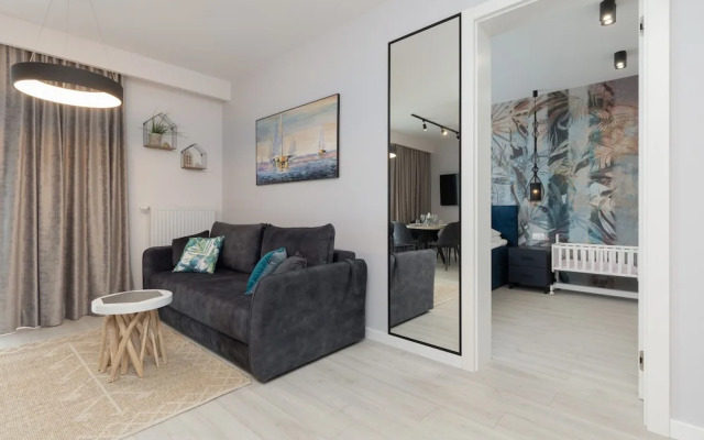 Deep Blue Apartment in Mielno by Renters
