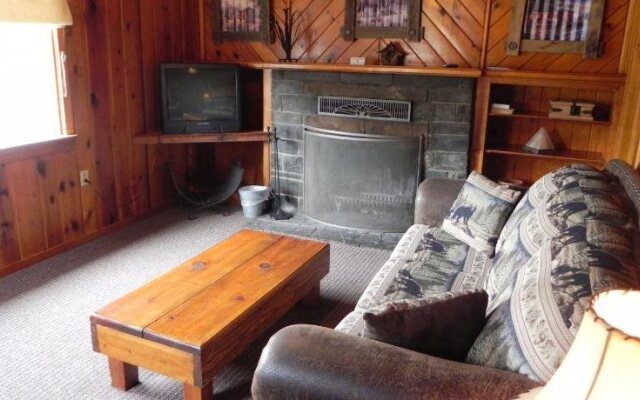 Apache Village Cabins