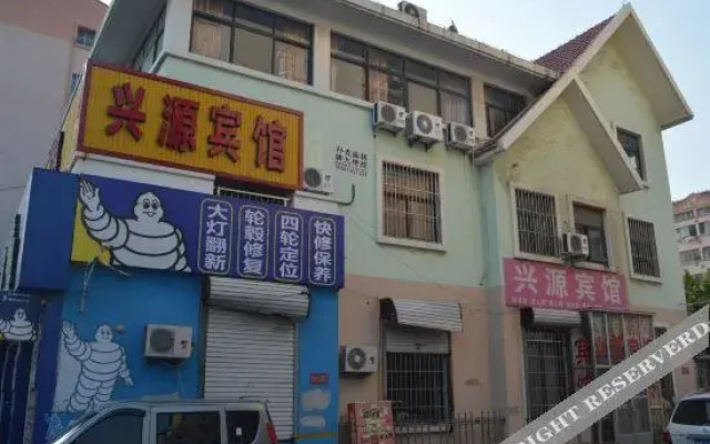 Huating Hotel Apartment (Jiaozhou Park)