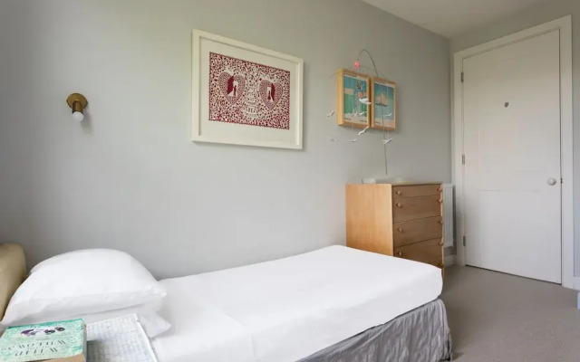 Oakington Road by Onefinestay
