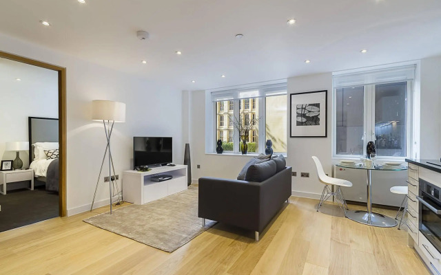 Fetter Lane Apartments