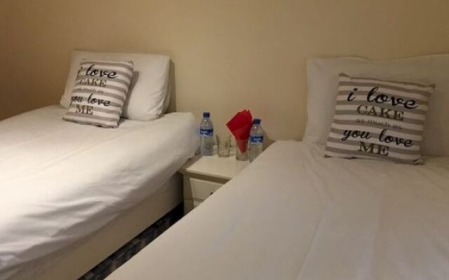 LVE- Knightsbridge Apartments