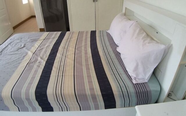 Oyo 648 Ake Apartment