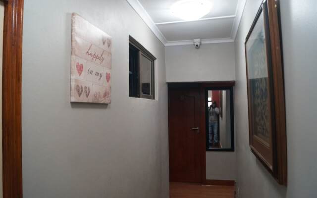 Miraton Eastgate Suites