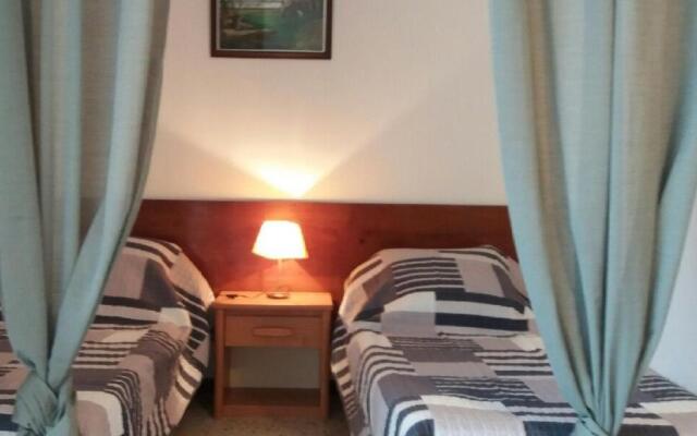 Appartement Balaruc-les-Bains, 1 pièce, 2 personnes - FR-1-503-21