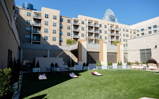 AC Hotel by Marriott Cincinnati at The Banks