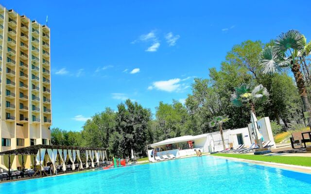 Hotel Ak-Keme