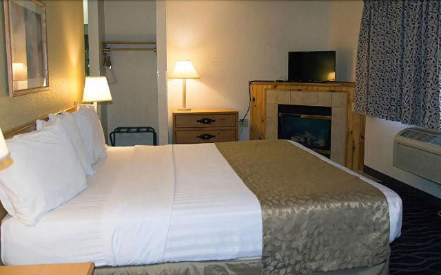Boarders Inn & Suites by Cobblestone Hotels - Wautoma