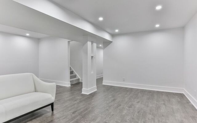 QuickStay - Classy 5brm House in Vaughan