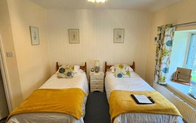 Dunscar Farm Bed & Breakfast