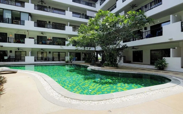 Tropical View Condo in Hillside - SGC1