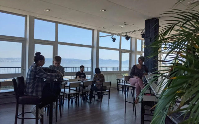 Coté Lac Hostel Evian