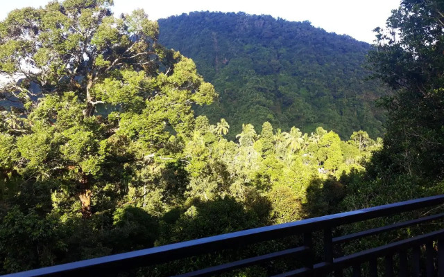 Sugi Gede Homestay