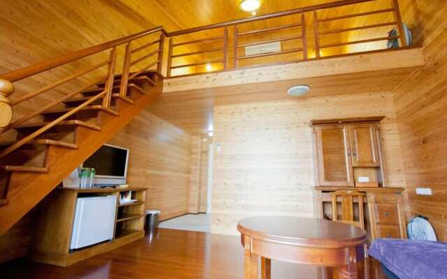 Aurora B&B