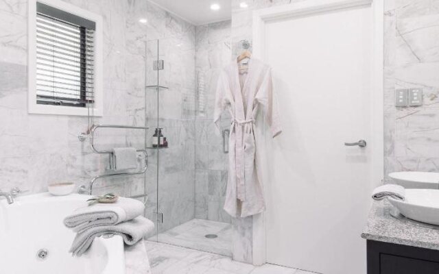 Maruia River Retreat