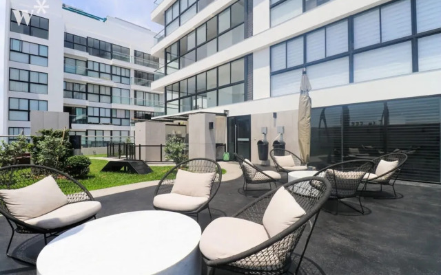w Classy 1BR in San Isidro
