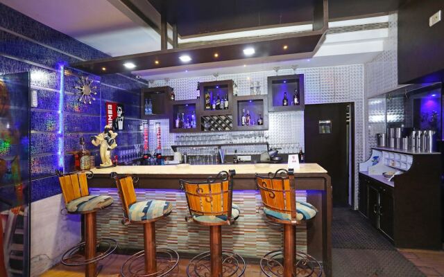 OYO 10690 Florence Hotel
