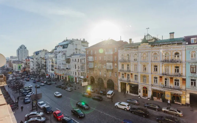 On Lev Tolstoy Square