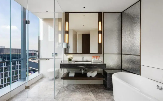 Crowne Plaza Shanghai Hongqiao by IHG