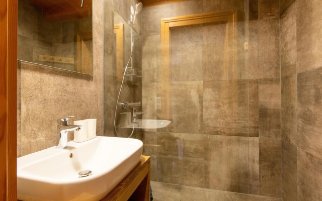 Renovated Farmhouse Stoanerbauer With View