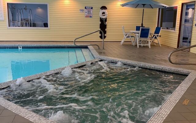 Breakers Resort & Beach Bar