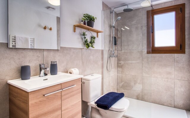 Olive & Ivy Guest House