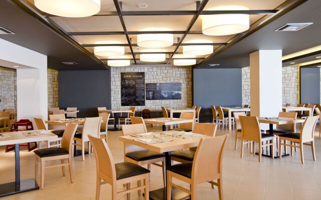 Отель Blue Lagoon Village