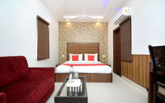 Collection O Hotel Platinum Inn And Suites