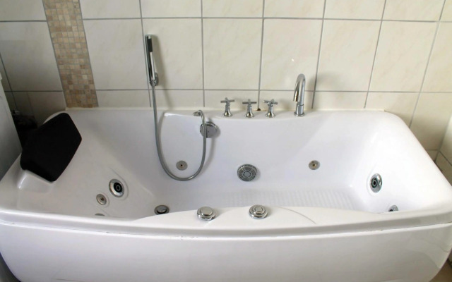 Rhine Pearl Hideaways