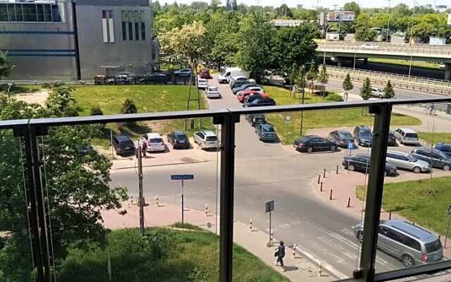 Hostel Sunrise przy Dw. Zachodni