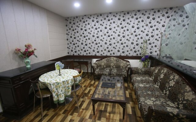 Amar Inn