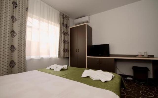 Vila Pretty Woman — Caters To Women (отель для женщин)