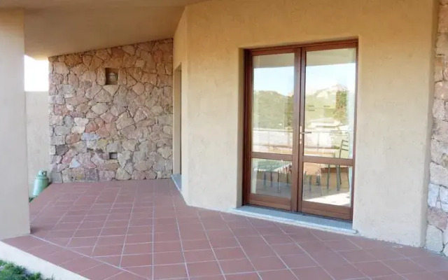 Holiday homes Li Streghi by swimming pool