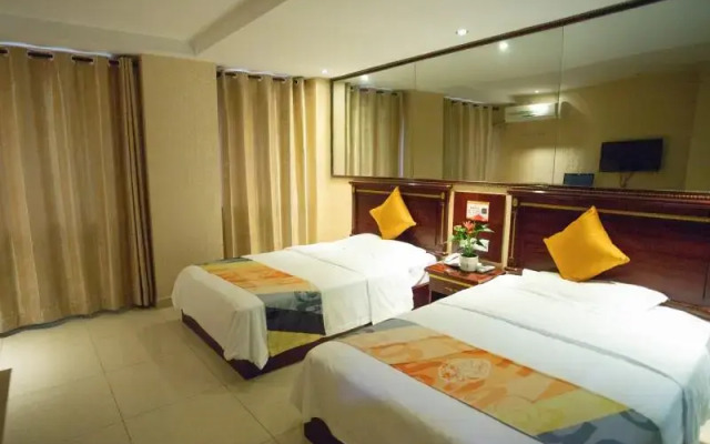 Shell Hefei Chaohu Railway Station Wanda Plaza Hotel