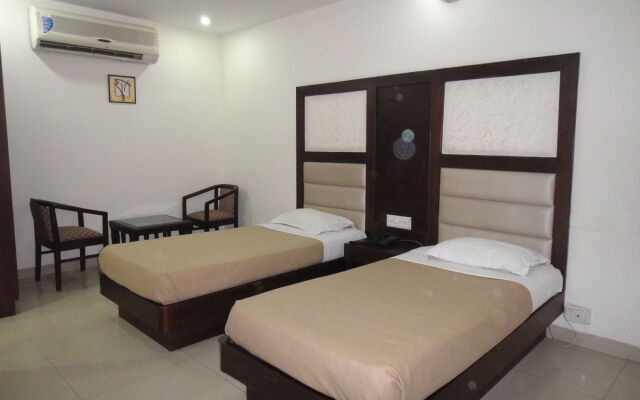 Hotel Orbit