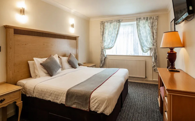 OYO Osterley Park Hotel