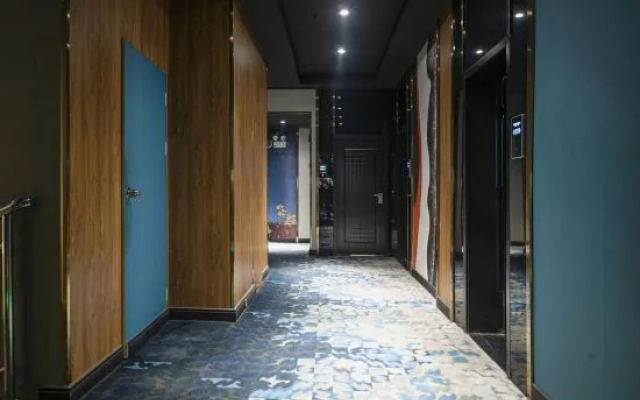 Zhuzhou Tiantianshang Art Hotel (Hunan University of Technology)