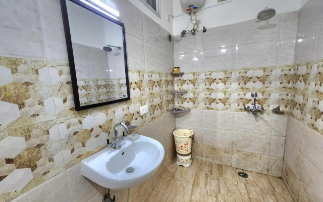 OYO 27648 Kasauli Greens