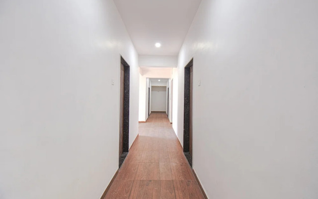 Fabhotel Red Velvet Inn & Suites