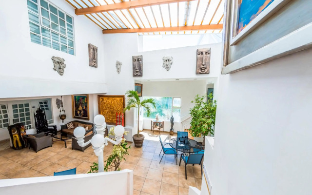 European Life Style Executive Suites & Gallery