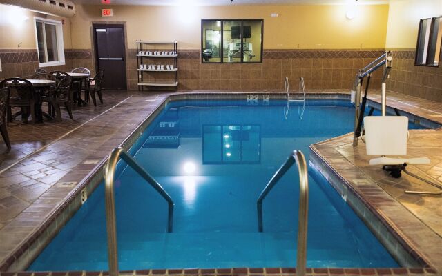 Holiday Inn Express Devils Lake by IHG