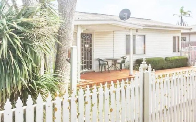 Rye Sleeps 10, Great Weekender