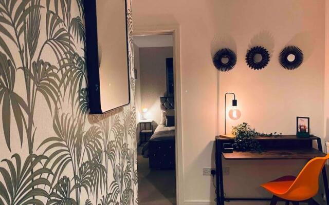 Luxury 2 Bedroom waterfront apartment with balcony