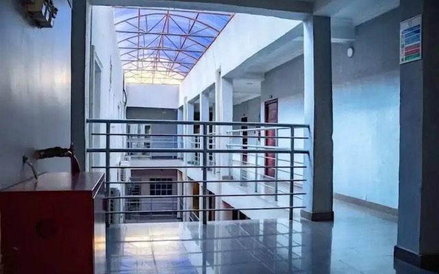 Dalice Hotel and Suites