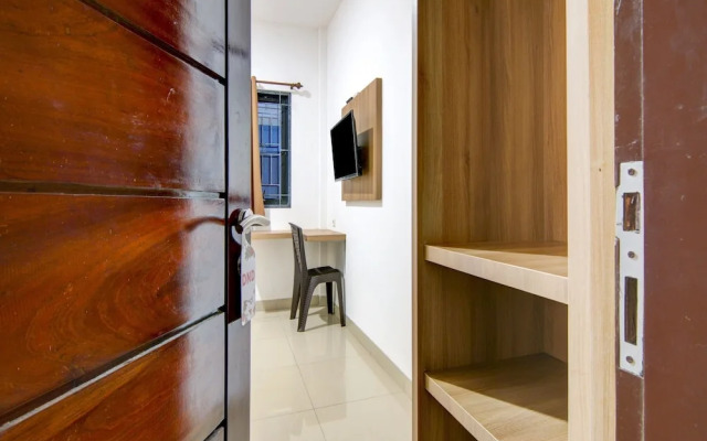 The Shine Residence by OYO Rooms