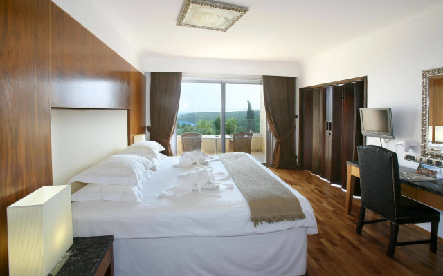 Grecian Park Hotel