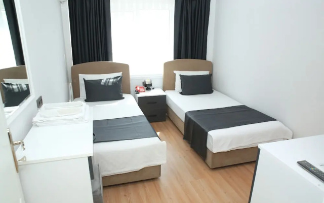 Hotel Demi̇rcan
