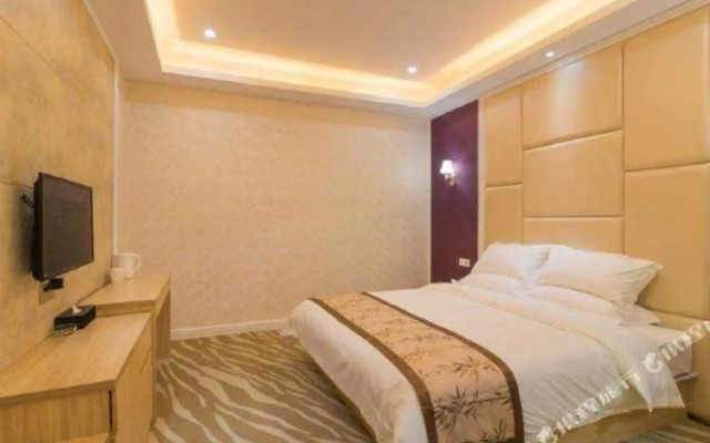 Dehan Haotai Hotel(Wuhan Baishazhou Fenghuo Village Metro Station)