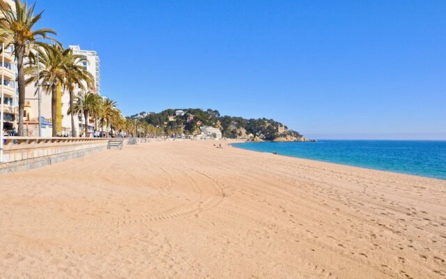 Apartment Llaverias-Calafats 171